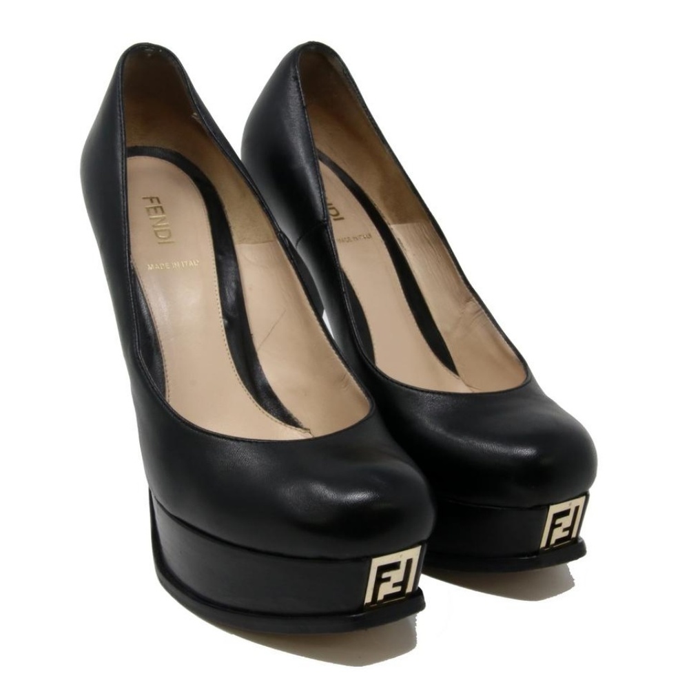Fendi Fendista Black Leather Logo Pumps